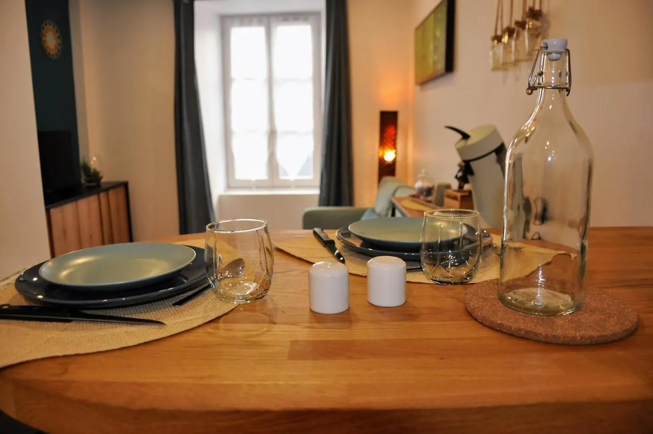 Dormir A Brioude - Appartement 'Esprit Zen' 0*,  France